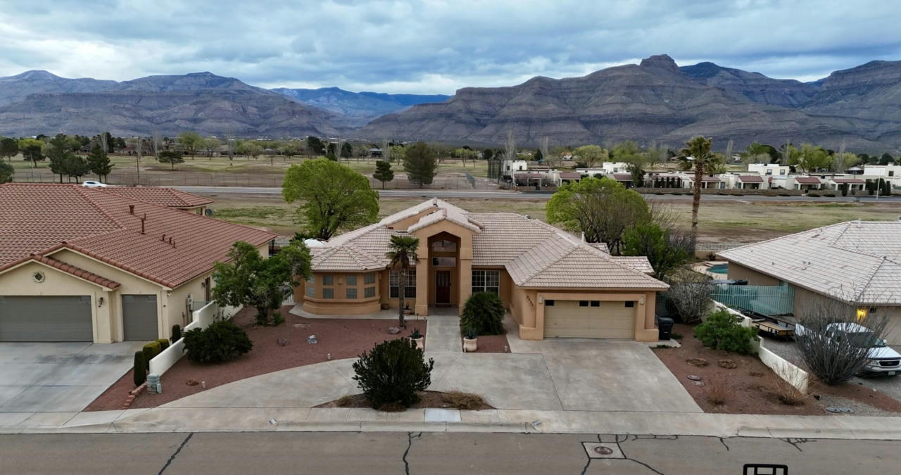 2533 TRES LAGOS Alamogordo NM 88310 Single Family Residence For